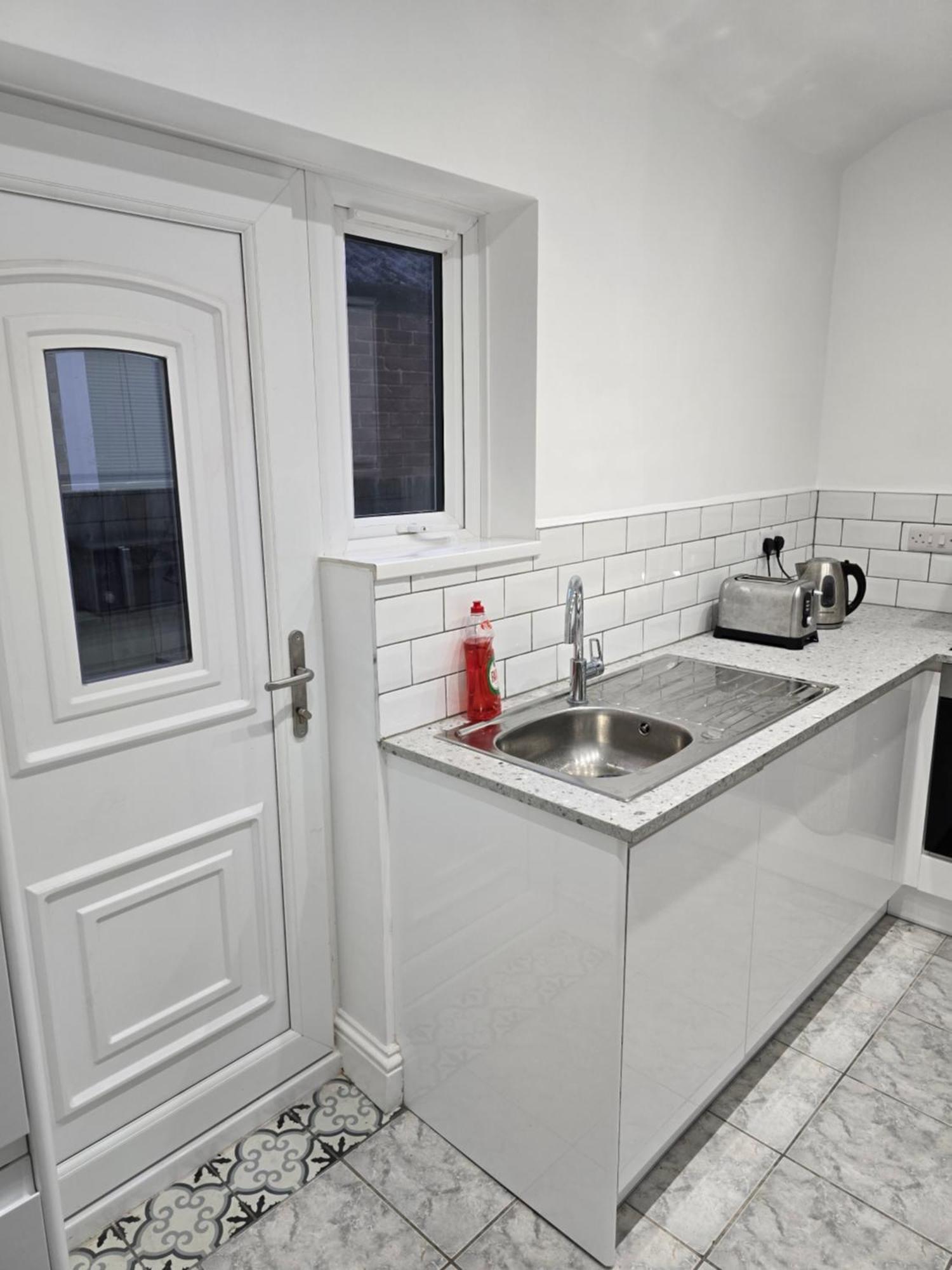 Realwood Homes Ноттингем Экстерьер фото